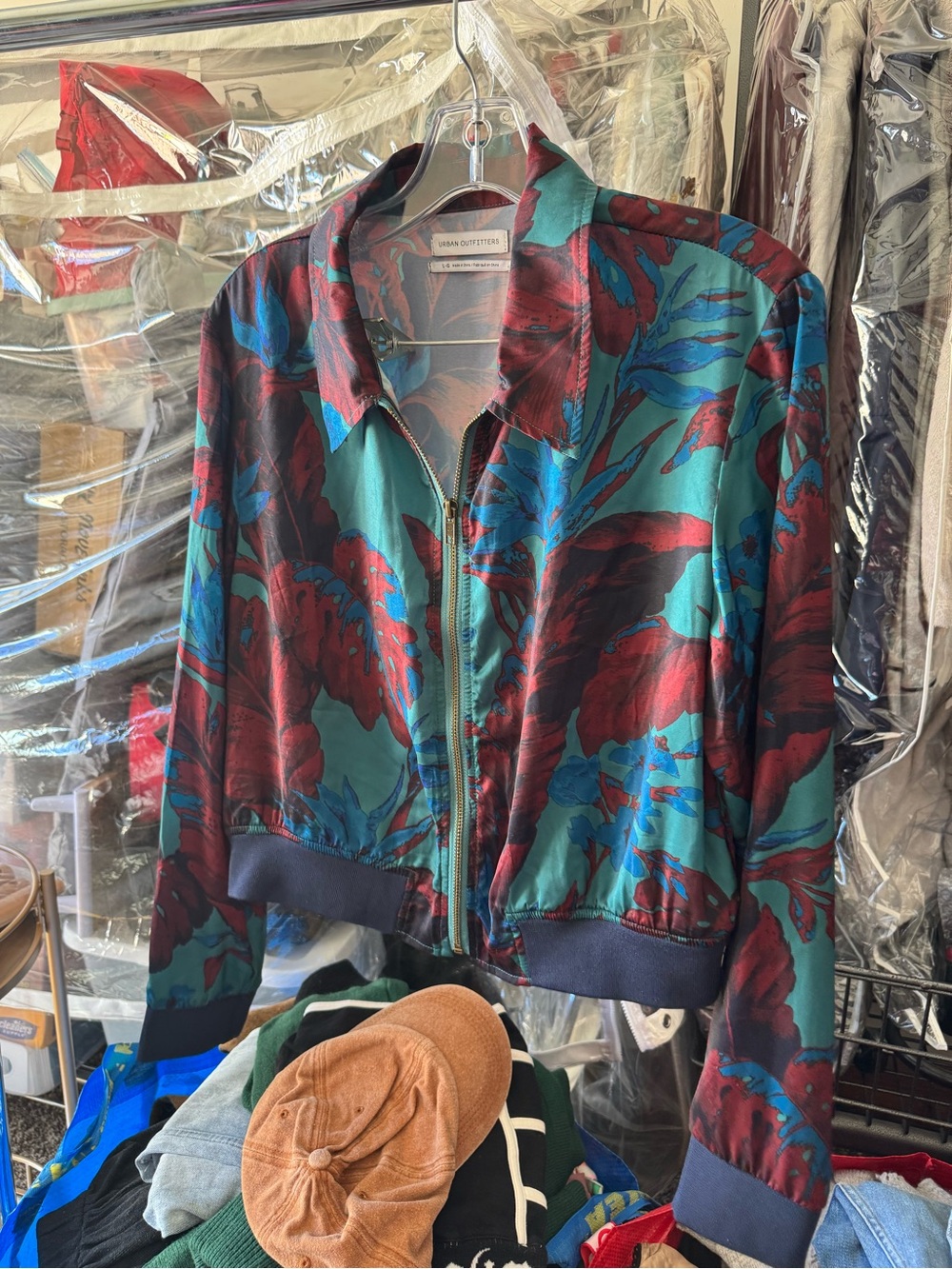 Cropped Zippered Jacket